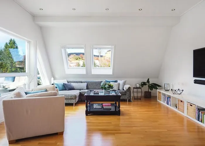 Romslig Med To Soverom Pluss Hems Med Dobbeltseng *